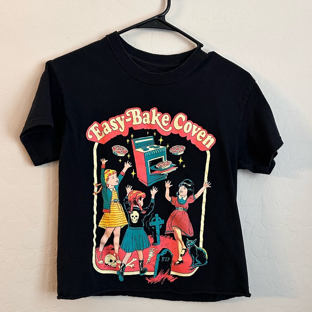 Creepy Co ‘Easy Bake Coven’ shirt